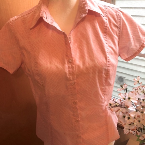 Columbia Womens Golf/Hiking Lt Pink Button Down Short Sleeve shirt size Medium - Picture 2 of 8